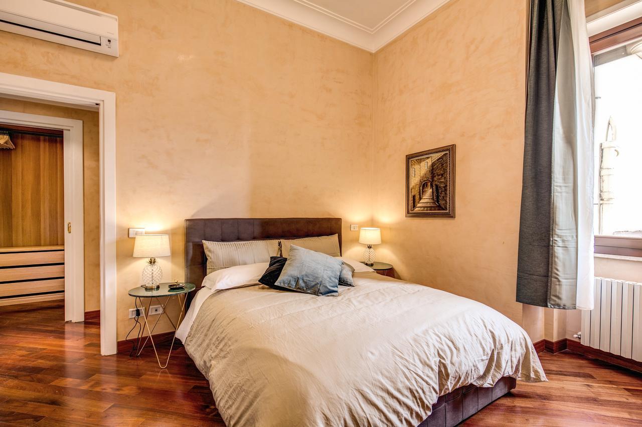 Downtown Srl - Imperial Panorama Penthouse * Roma